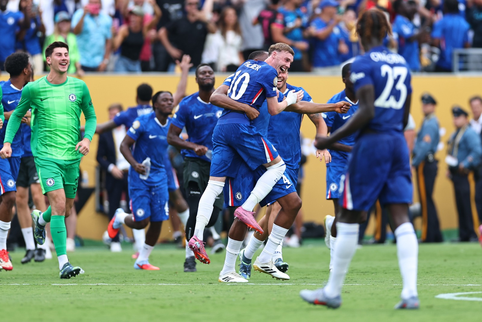 Chelsea players celebrate their FIFA Club World Cup triumph | sportzpoint.com